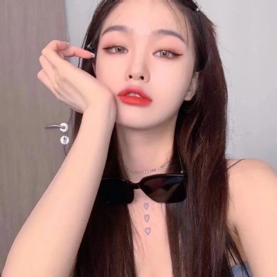 红色白鹦鹉